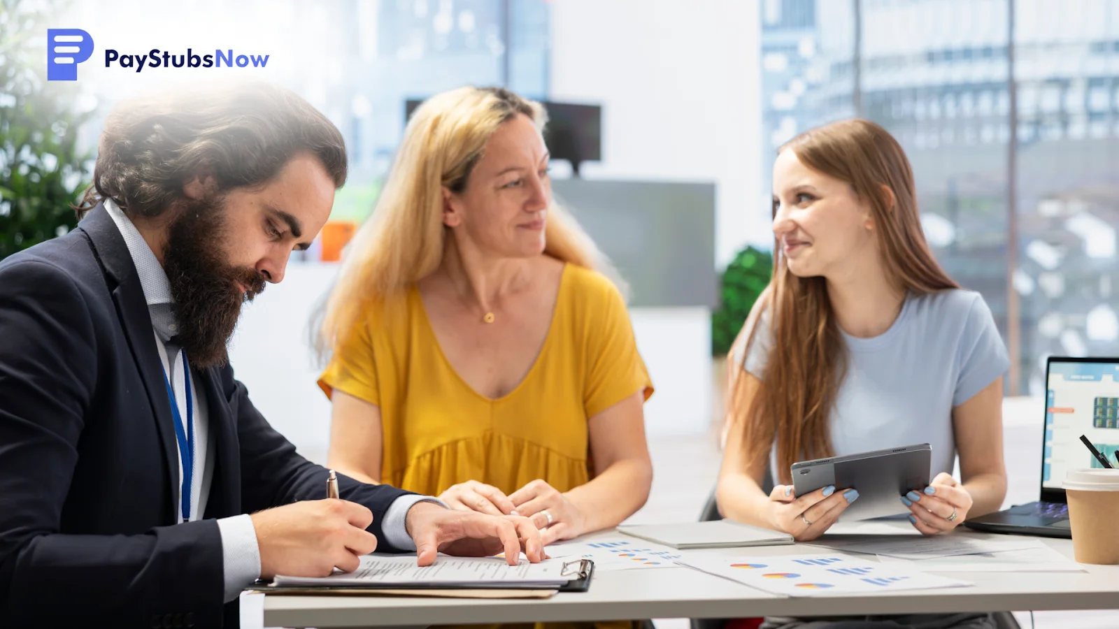 A specialist signing documents to help a client complete your 1099-NEC filing with PayStubsNow efficiently.